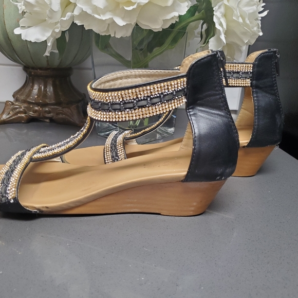 Black Rhinstone Sandles - Picture 1 of 5